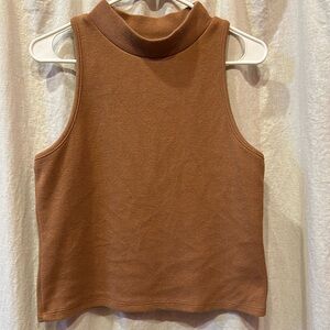 ⚜️ a new day ribbed cropped top sz L